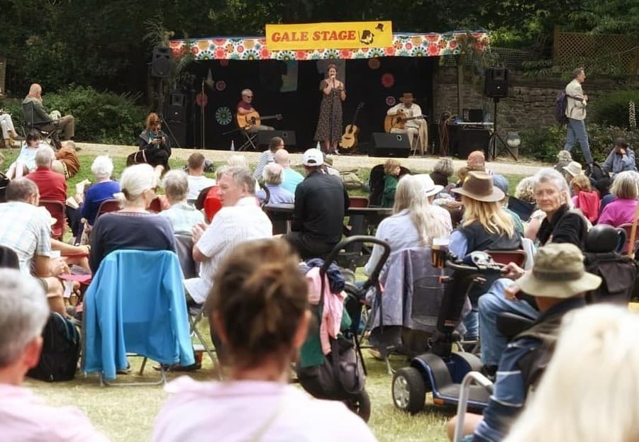 Cable Street at Bridport Folk Festival